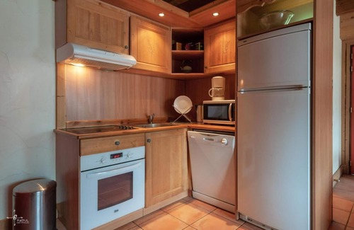 Pra Loup Ski Chalet | Chalet, view valley, terrace, fireplace or stove, tv, ski locker, 80m², Pra Loup