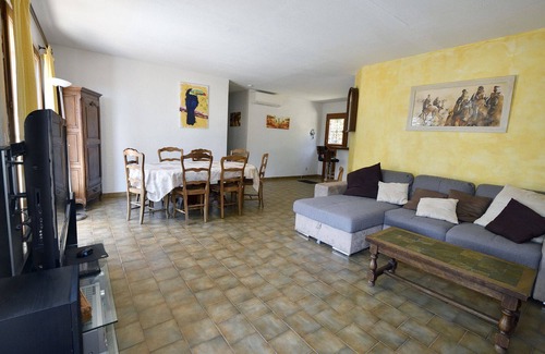 Lorgues House | Convivial house, center Var. 3 bedrooms. Enclosed private swimming pool