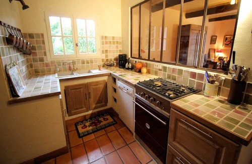 Courthezon House | Courthézon near Avignon, holiday villa, swimming pool, beautiful park