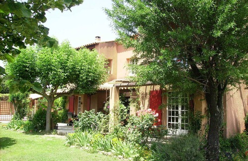 Courthezon House | Courthézon near Avignon, holiday villa, swimming pool, beautiful park