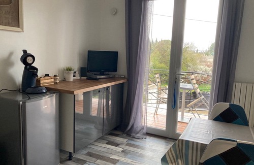 Courthezon Apartment | Courthézon Between vineyards and village