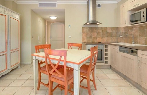 Tourrettes Apartment | Domaine de Camiole ST2H