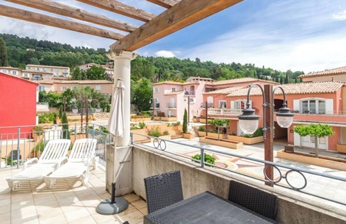 Tourrettes Apartment | Domaine de Camiole ST2H