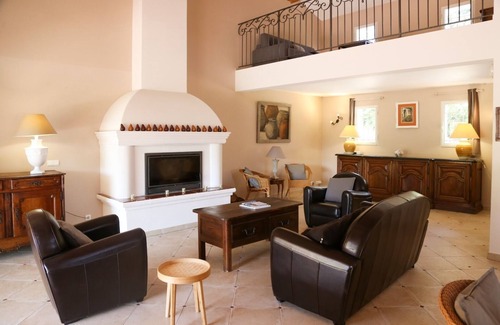 Le Beausset House | Domaine de la Font des Pères