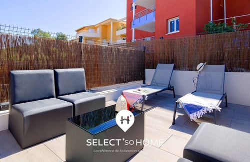 La Faviere Apartment | Duplex Pool et Beach Walk by SELECTsoHOME