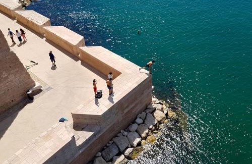 La Joliette Apartment | Escapade marseillaise près des Terrasses du Port