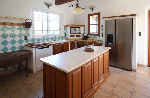 Noves House | Exceptional landhouse, not overlooked, large pool, Noves, Alpilles, pets allowed (2).