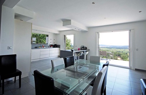 Rochefort-du-Gard Villa | Exceptional Villa in Provence - Paradise above the canopy!