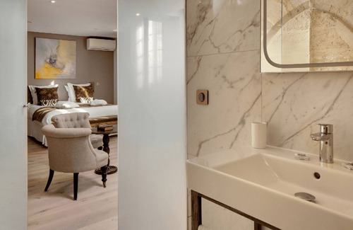Avignon City Centre Hotel | Exclusive B&B Suites, Apartments, Spa & Fitness La Maison des Augustins