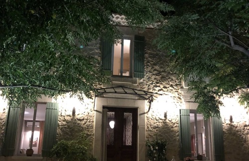 Jonquerettes House | Farm house, 5 miles from Avignon! Vineyard