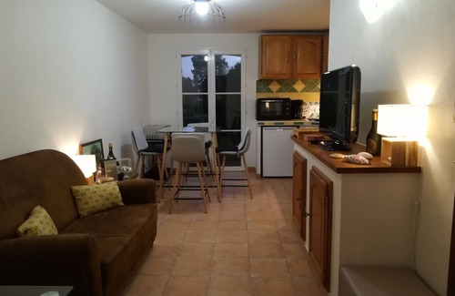 Courthezon Apartment | FIGUIERE IN COURTHEZON