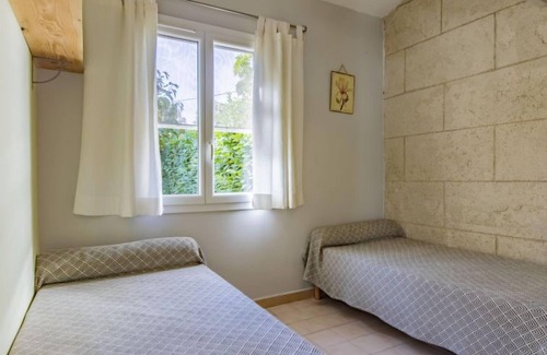 Raphele-les-Arles House | Fontenelle by Interhome