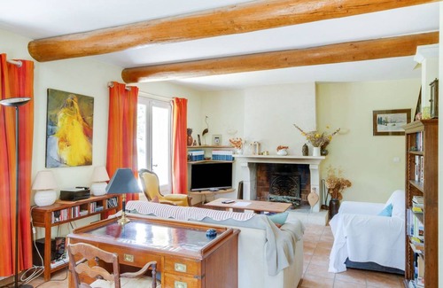 Saint-Martin-de-Castillon House | 170 m² House ∙ 3 bedrooms ∙ 8 guests