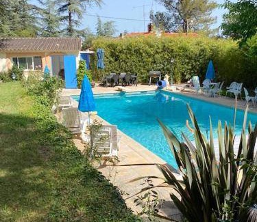 Saint-Maximin-la-Sainte-Baume Villa | 220 m² Villa ∙ 4 bedrooms ∙ 8 guests