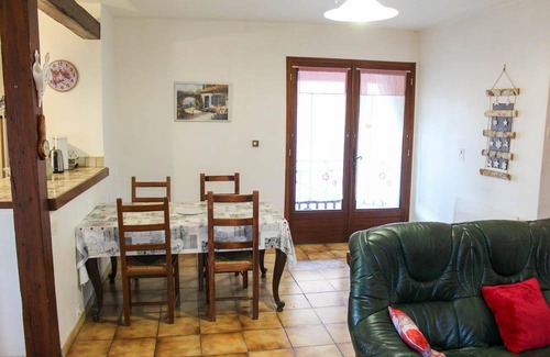 Saint-Michel-l'Observatoire House | 56 m² Gîte ∙ 2 bedrooms ∙ 5 guests
