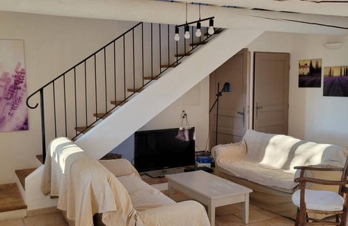 Saint-Pantaleon-les-Vignes House | 120 m² Gîte ∙ 3 bedrooms ∙ 6 guests