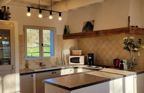 Saint-Pantaleon-les-Vignes House | 120 m² Gîte ∙ 3 bedrooms ∙ 6 guests