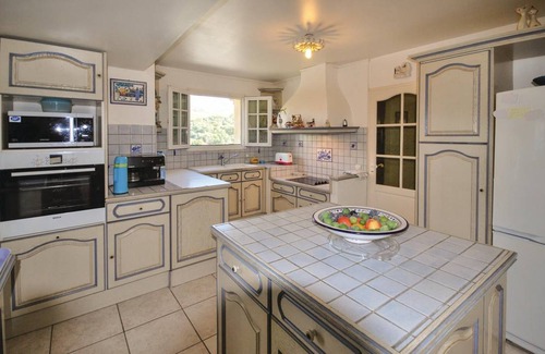 Sainte-Anastasie-sur-Issole House | 160 m² House ∙ 3 bedrooms ∙ 6 guests