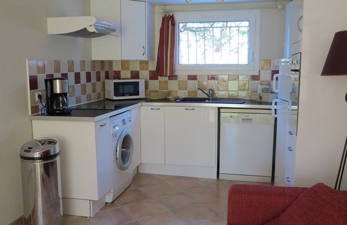 Piolenc Cottage | Gite with private pool.