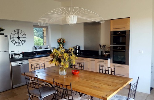 Gordes House | Gordes - Luberon - Provence: Superb air-conditioned villa, heated swimming pool, quiet