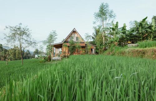 Sidemen House | Green vanilla kabin