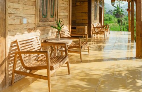 Sidemen House | Green vanilla kabin
