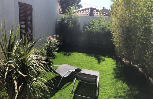 Camaret-sur-Aigues House | Holiday apartment Camaret sur Aigues for 1 - 2 persons - Holiday house