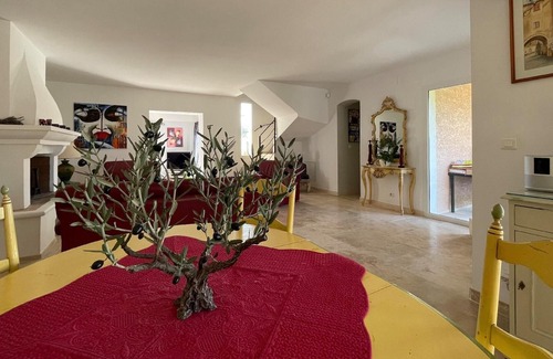 Roquemaure House | Holiday house Roquemaure for 1 - 6 persons with 3 bedrooms - Holiday house