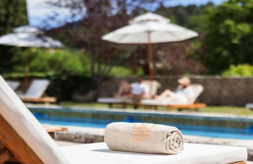 Les Censies Hotel | Hostellerie De L'abbaye De La Celle - Teritoria