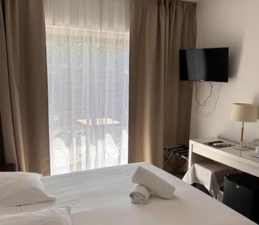 Cavaliere Hotel | Hotel Le Golfe Bleu