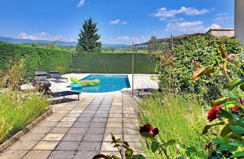Mormoiron House | House ∙ 5 bedrooms ∙ 10 guests