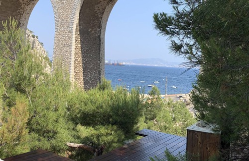 Niolon House | house in cove, sea accessible on foot, Jacuzzi -7 sleeps