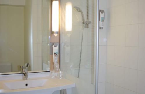 Marignane Hotel | ibis Marseille Provence Aéroport