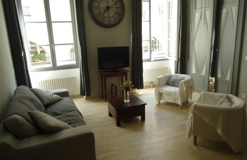 Avignon City Centre Apartment | In the historic center of Avignon, pleasant luxury F3.
