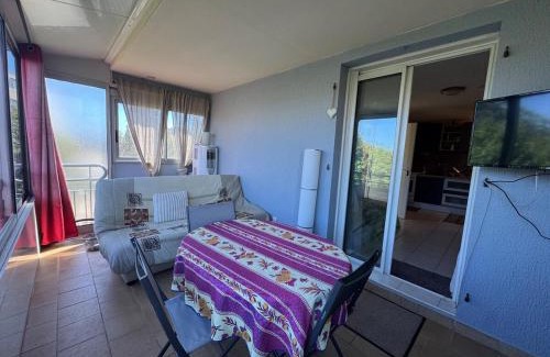 Les Sablettes Apartment | L'endroit