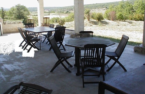 Ginasservis Apartment | La Biscaronne 18th century farmhouse in the heart of Provence Far from mass tourism