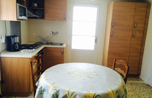 Venasque Cottage | La Terrasse, Cottage for 2 people.