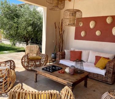Jonquieres House | Le Mas Saint Philippe