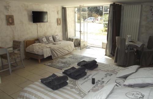 Cabries Bed & Breakfast | Le Moulin de Sonnailles