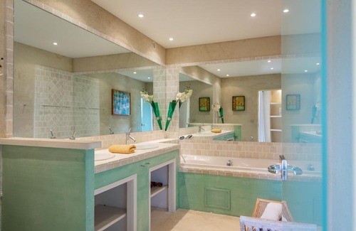 Les Baux-de-Provence Villa | Les Baux de Provence Villa Sleeps 10 Pool WiFi