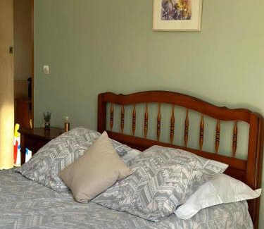 Villelaure Bed & Breakfast | Les Cigales