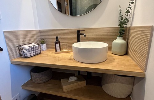 Tourves Cabin | Lodge Contemporain Avec Jacuzzi en Provence Verte