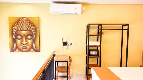 Batu Bolong Villa | Loft Hideaway Villa with Sofa Bed Central Canggu