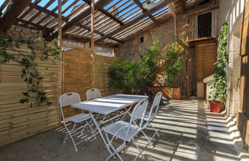 Gordes Apartment | Lou mas li Pitchoun "La Bergerie"