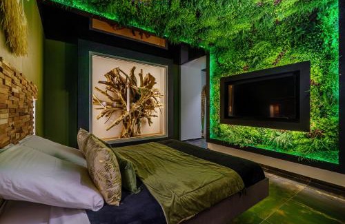 La Plage Hotel | Love Room Evasion Duo
