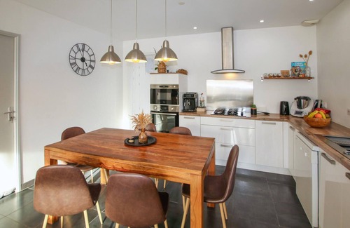 Morieres-les-Avignon House | Lovely home in Morières-lès-Avignon