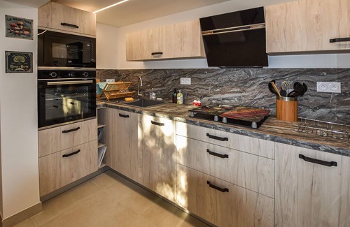 Villes-sur-Auzon House | Lovely home in Villes-sur-Auzon