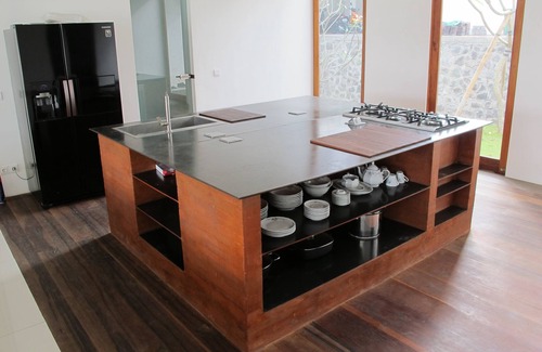 Padonan Villa | Luxury 6+2 bedroom private villa Canggu