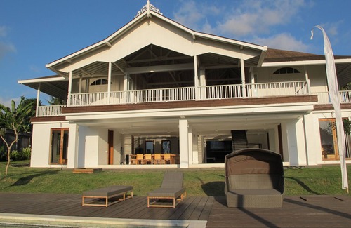 Padonan Villa | Luxury 6+2 bedroom private villa Canggu