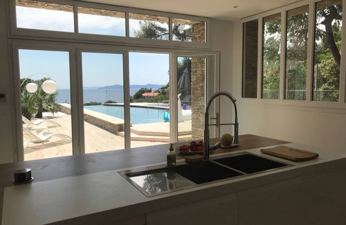 Le Rayol Villa | Luxury 6-bedroom villa with heated pool, 180° sea view, walking distance to beach